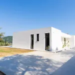 The Oasis, Luxury In Nidri 빌라 *