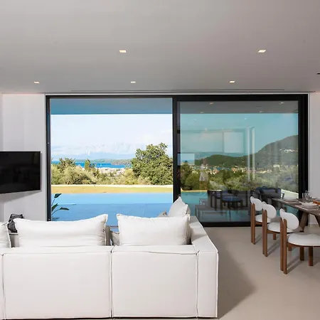 The Oasis, Luxury In Nidri 빌라 *