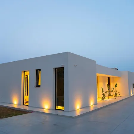 The Oasis, Luxury In Nidri *