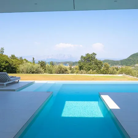The Oasis, Luxury In Nidri Villa *