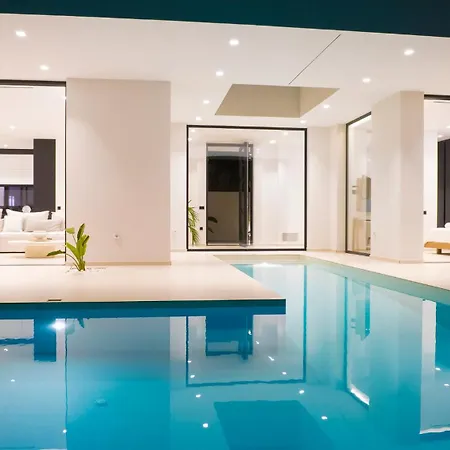 The Oasis, Luxury In Nidri *