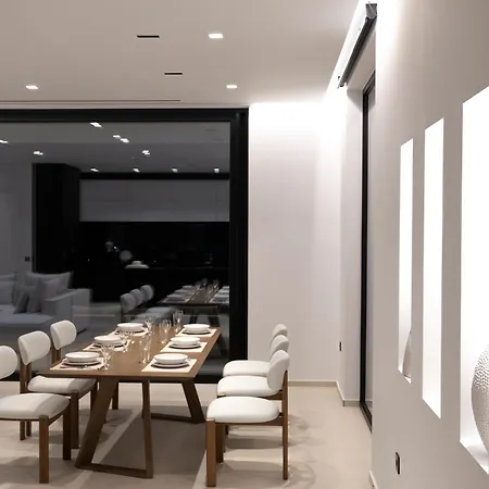 The Oasis, Luxury In Nidri Villa *