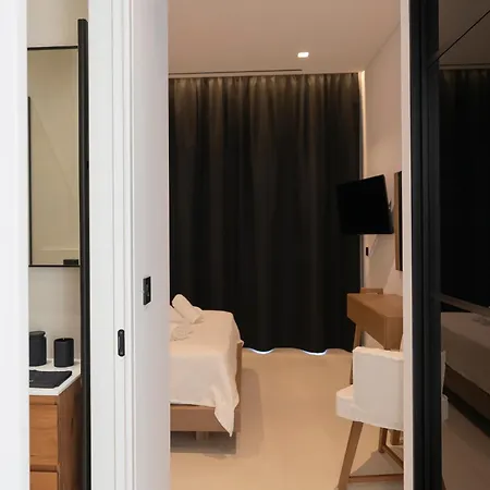 The Oasis, Luxury In Nidri Villa