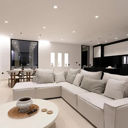The Oasis, Luxury In Nidri Villa *