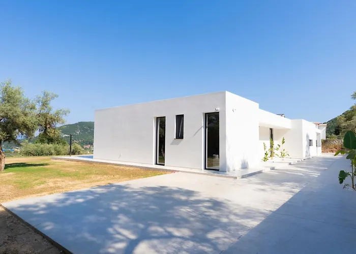 The Oasis, Luxury In Nidri فيلة *