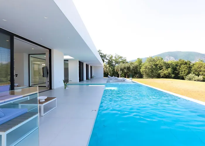 فيلة The Oasis, Luxury In Nidri Agios Christoforos (Lefkada)