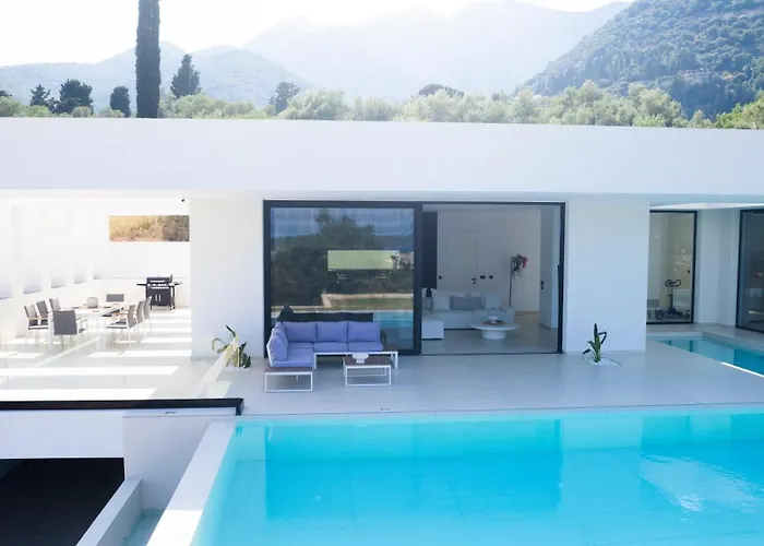 The Oasis, Luxury In Nidri فيلة *